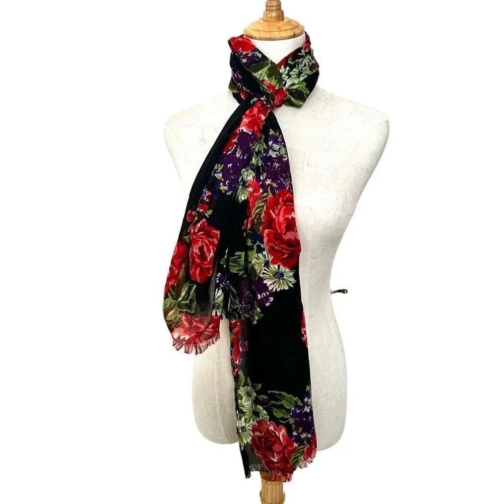 Croft and Barrow black rose.scarf